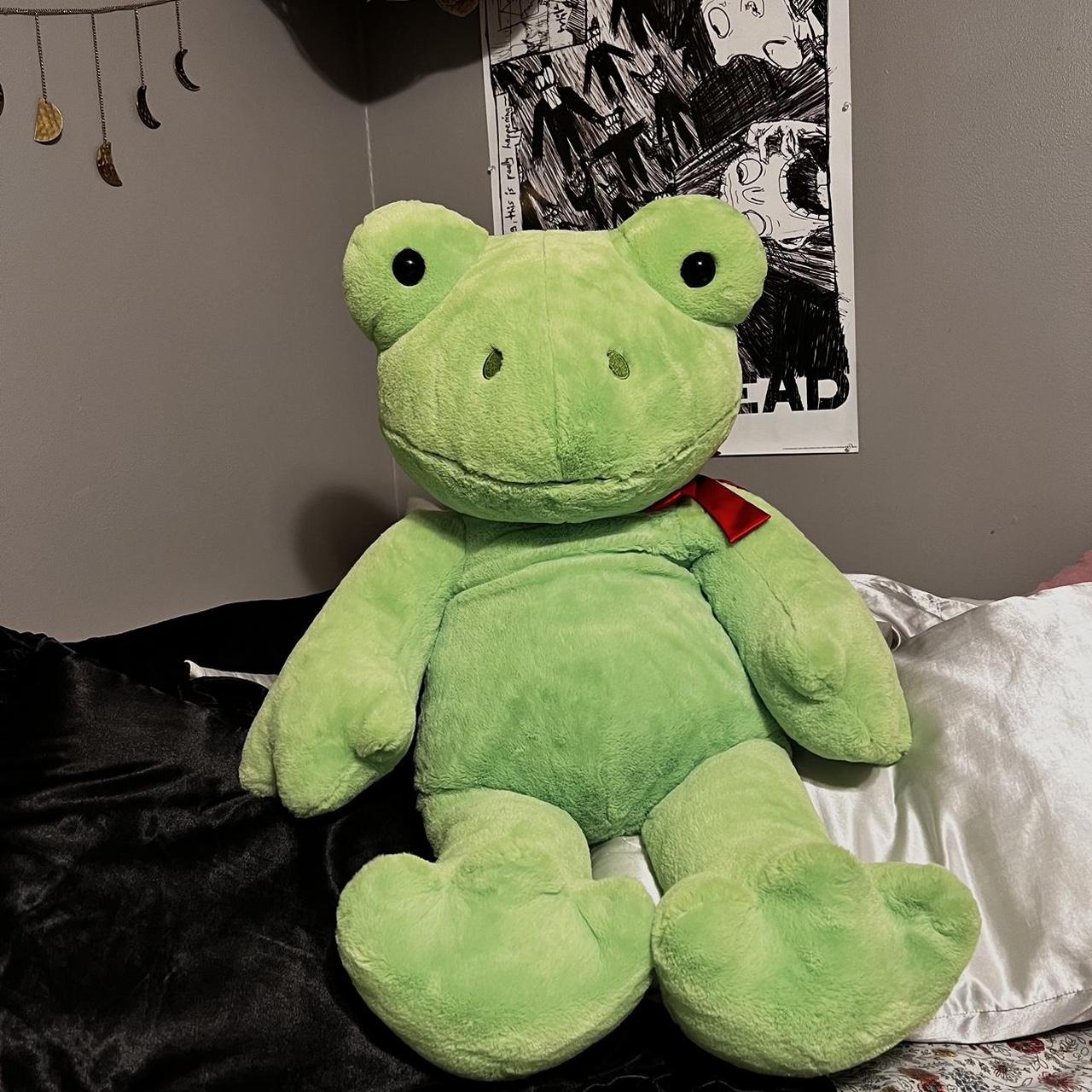 Destination Nation Plush Frog Spotted Green Stuffed - Depop