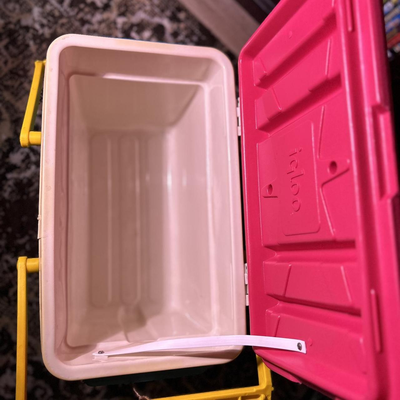 Vintage 1992 igloo picnic basket cooler original.... Depop