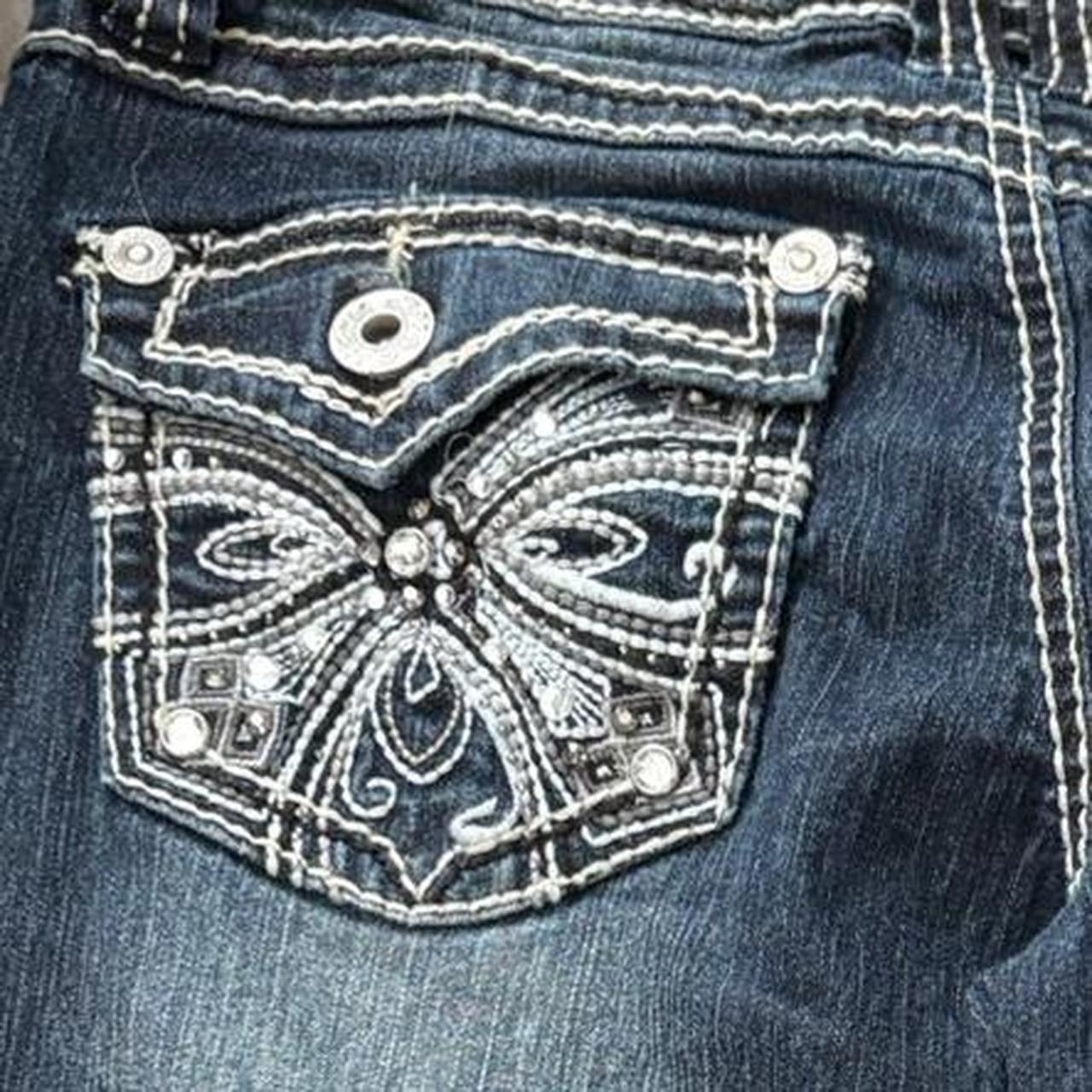 item listed by ariamae0828