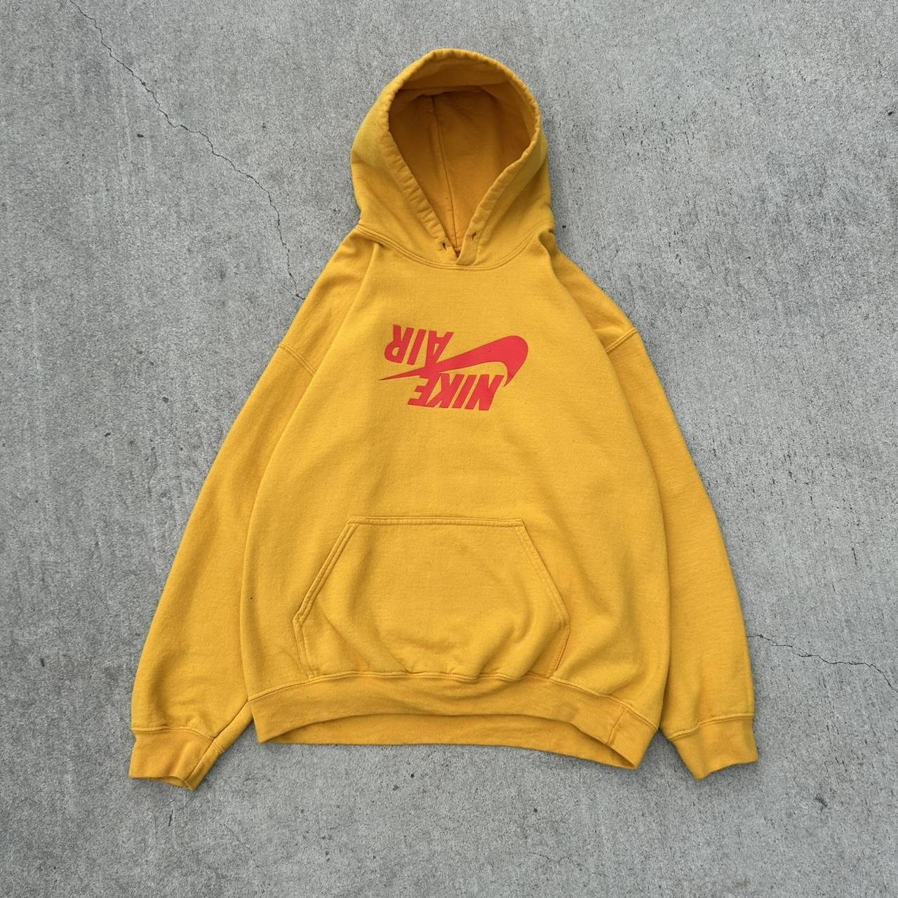 yellow hoodie men nike