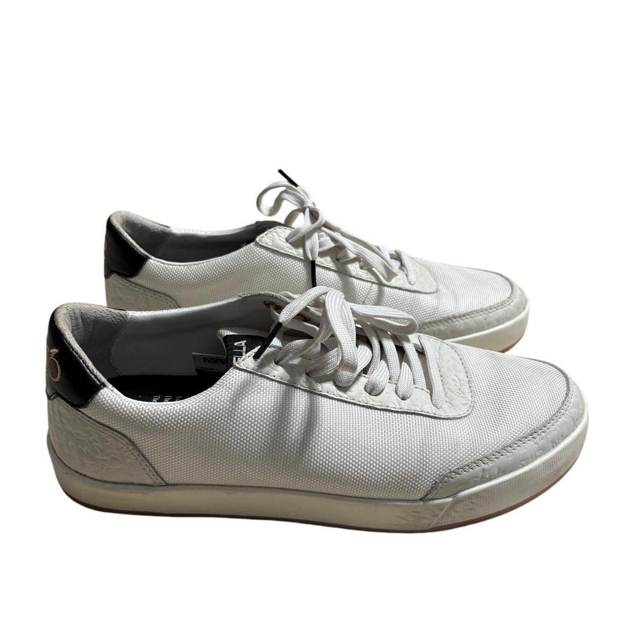 Source Unknown Women's Sneakers - White - US 9.5 … - image 1