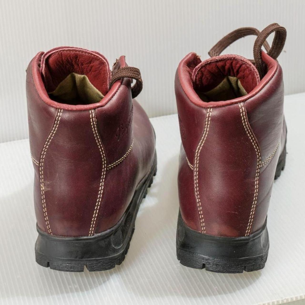 VASQUE WOMEN S LEATHER HIKING GORE TEX BURGUNDY. Depop