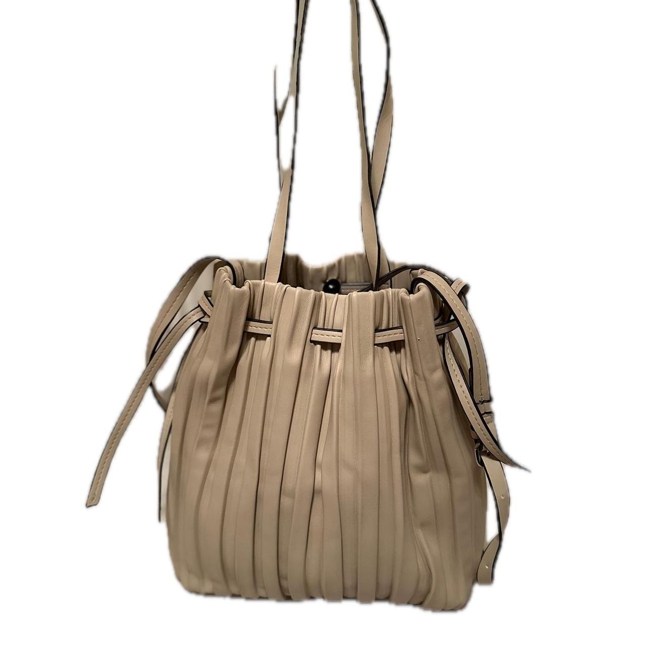 Zara Pleated Bucket Bag in Cream Beige Brand new