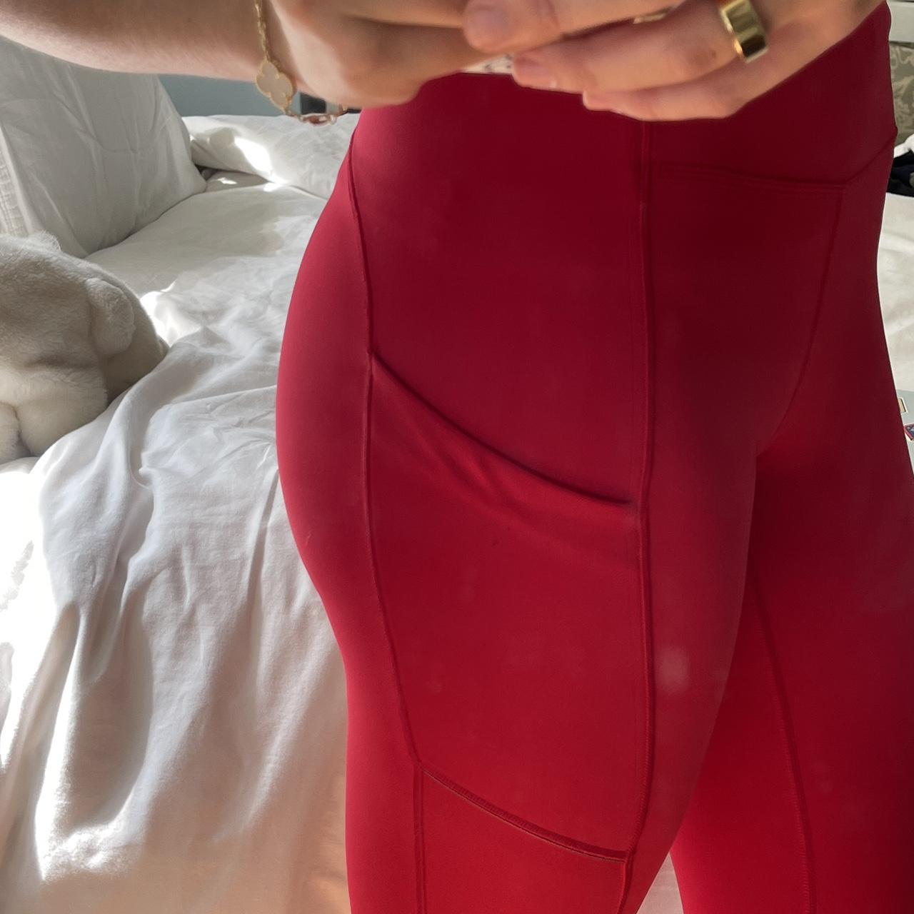 Red lululemon cropped leggings. In amazing