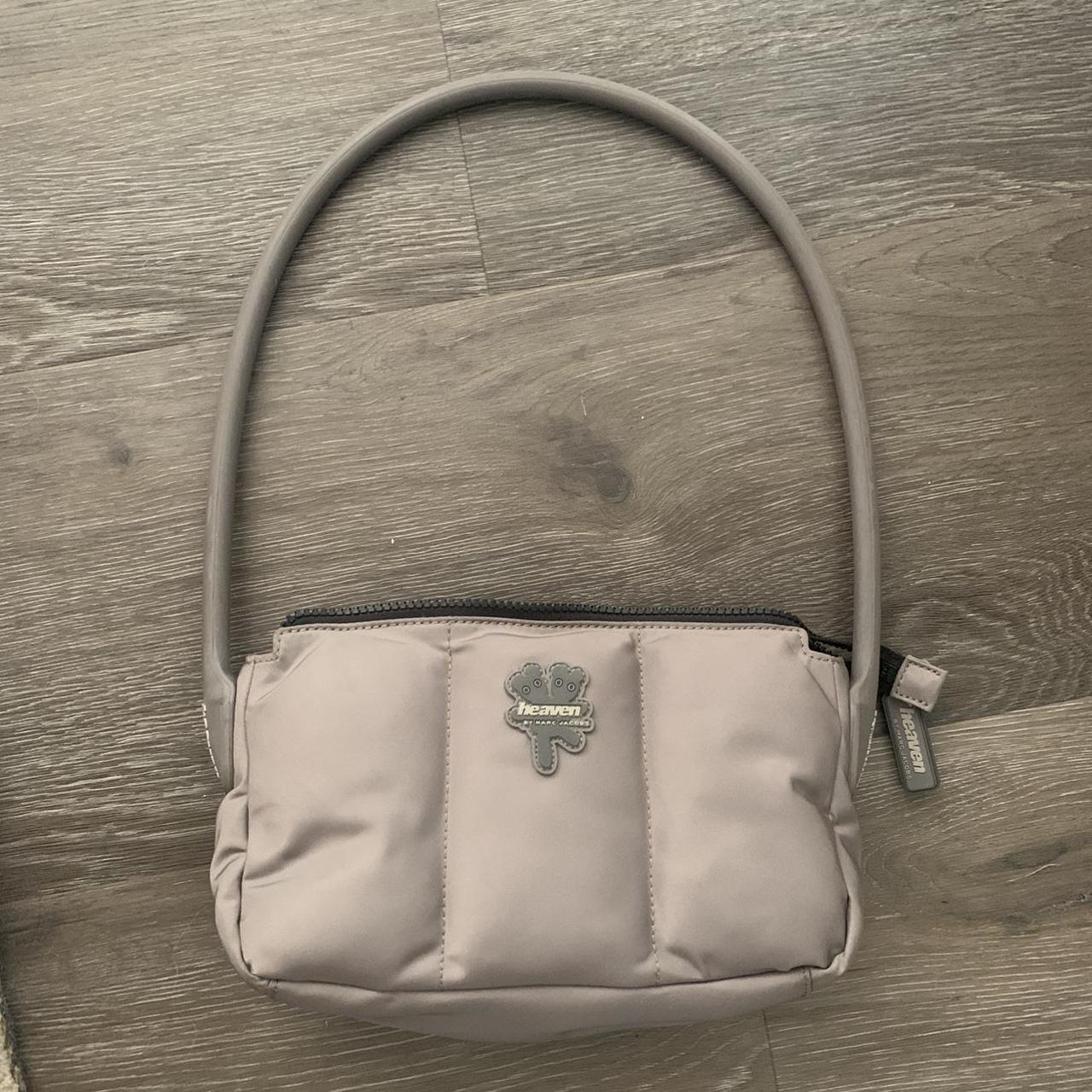 MARC JACOBS HEAVEN BAG Grey puffer shoulder bag... Depop