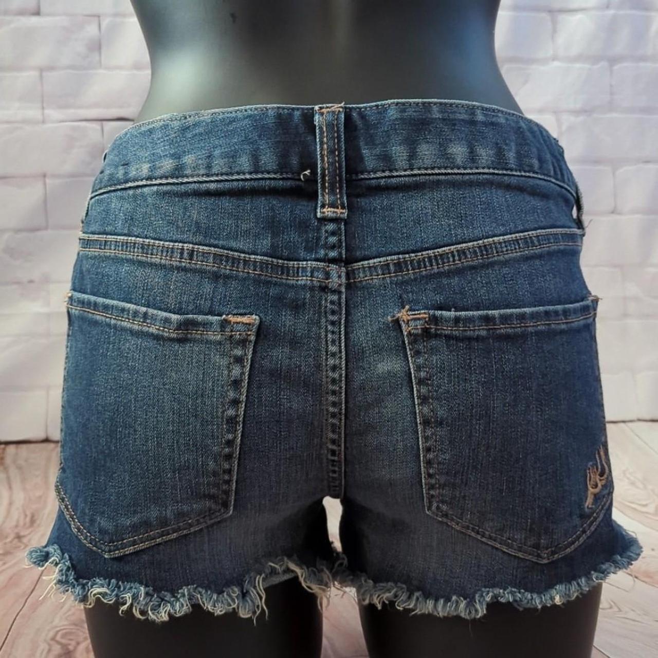 item listed by _lmtd_