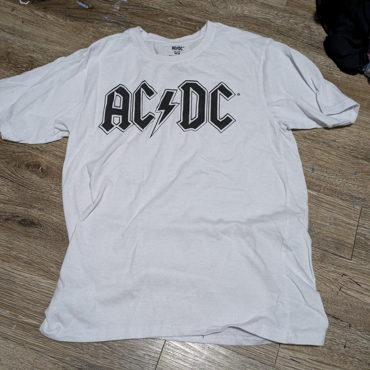 item listed by izzythatperson