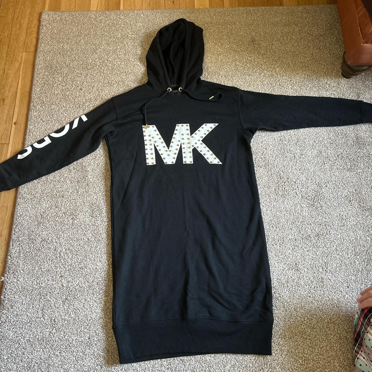 item listed by sarrose_444