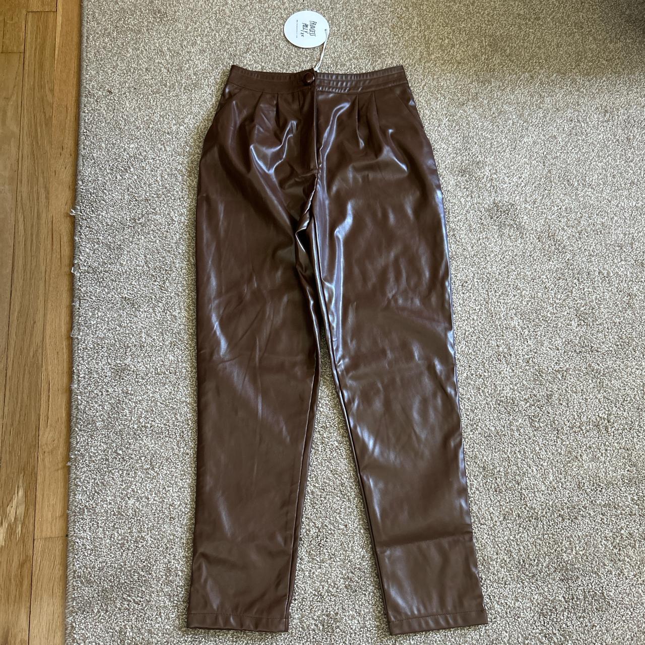 item listed by sarrose_444