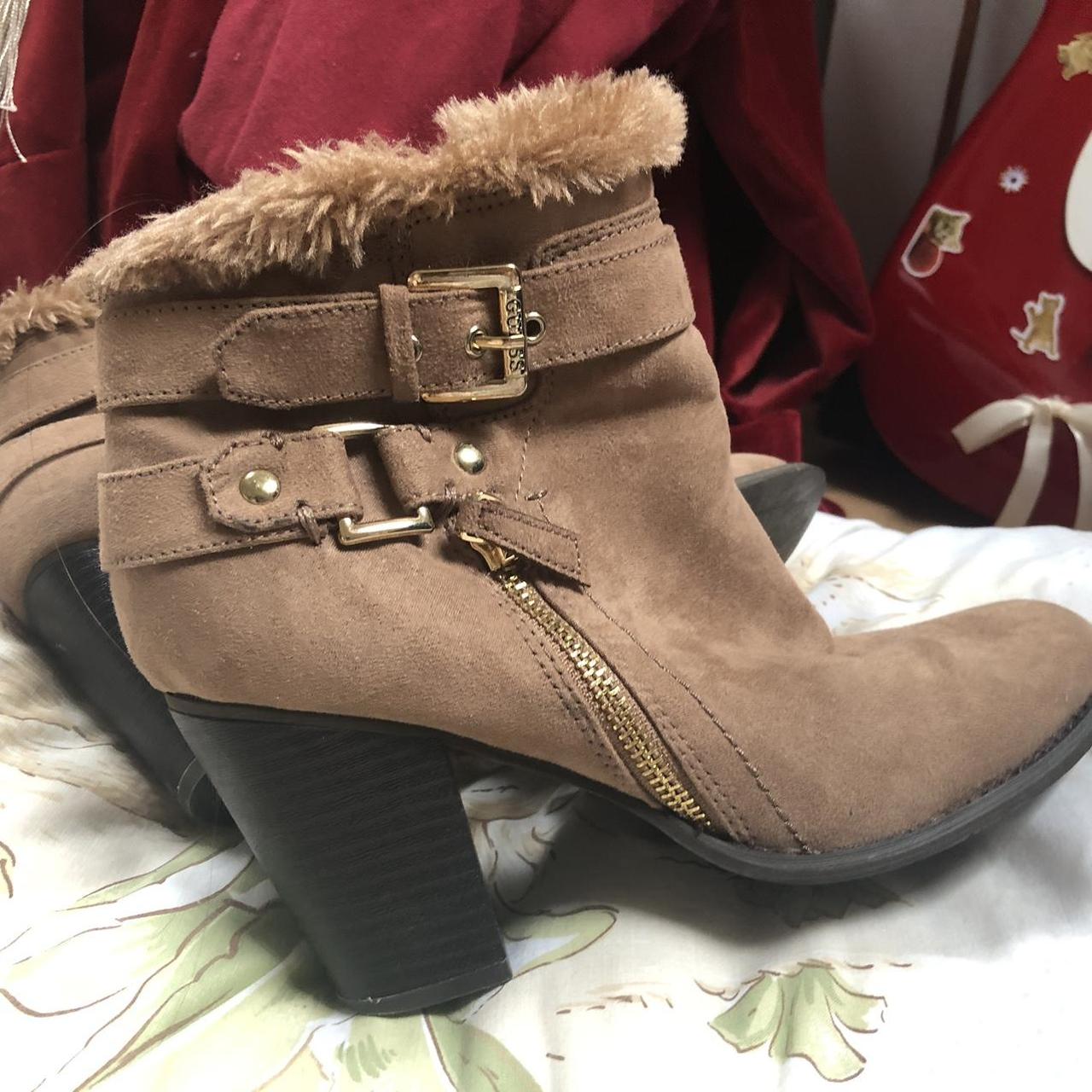 GUESS gyaru Tan and brown suede ankle boots with