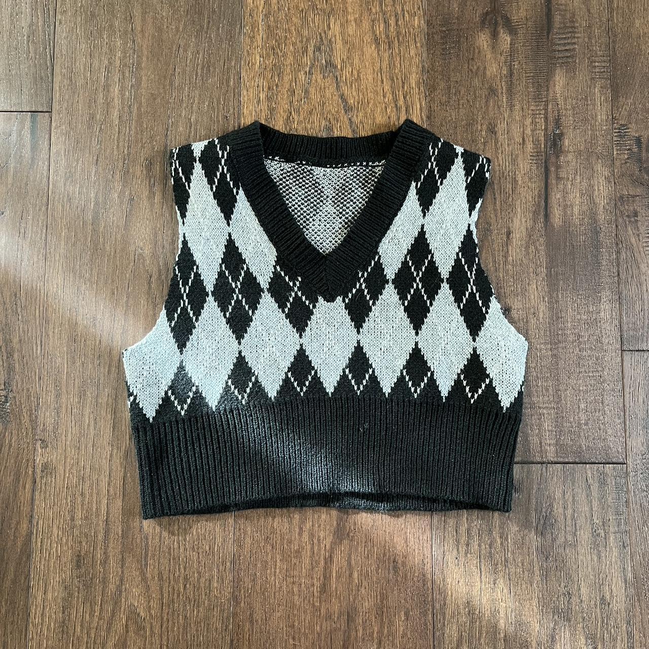 Black & Grey Argyle Sweater Vest 🖤🤍🖤🤍 y2k argyle... Depop