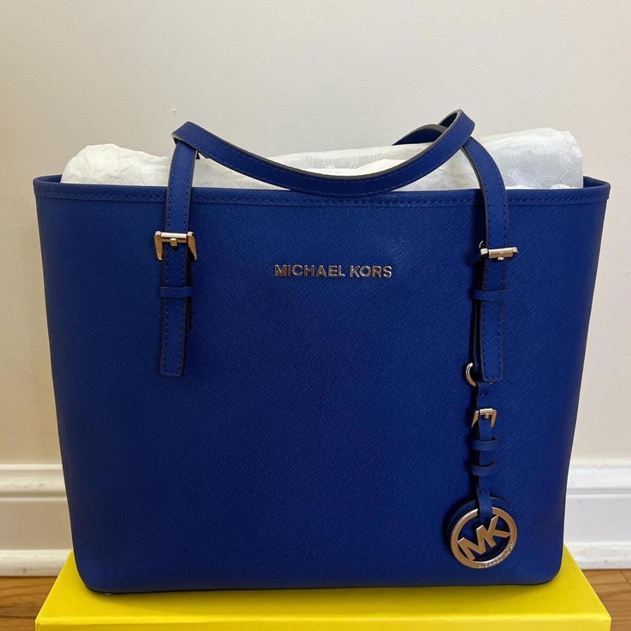 Michael Kors bag In a great condition More | Depop