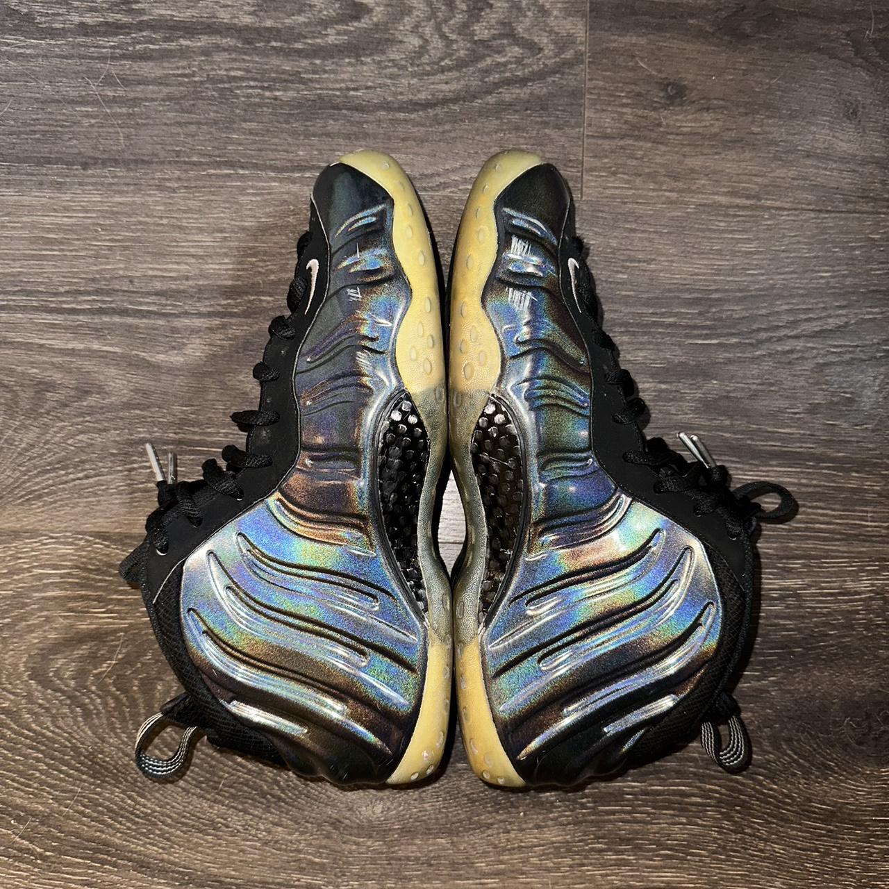 nike foamposite hologram