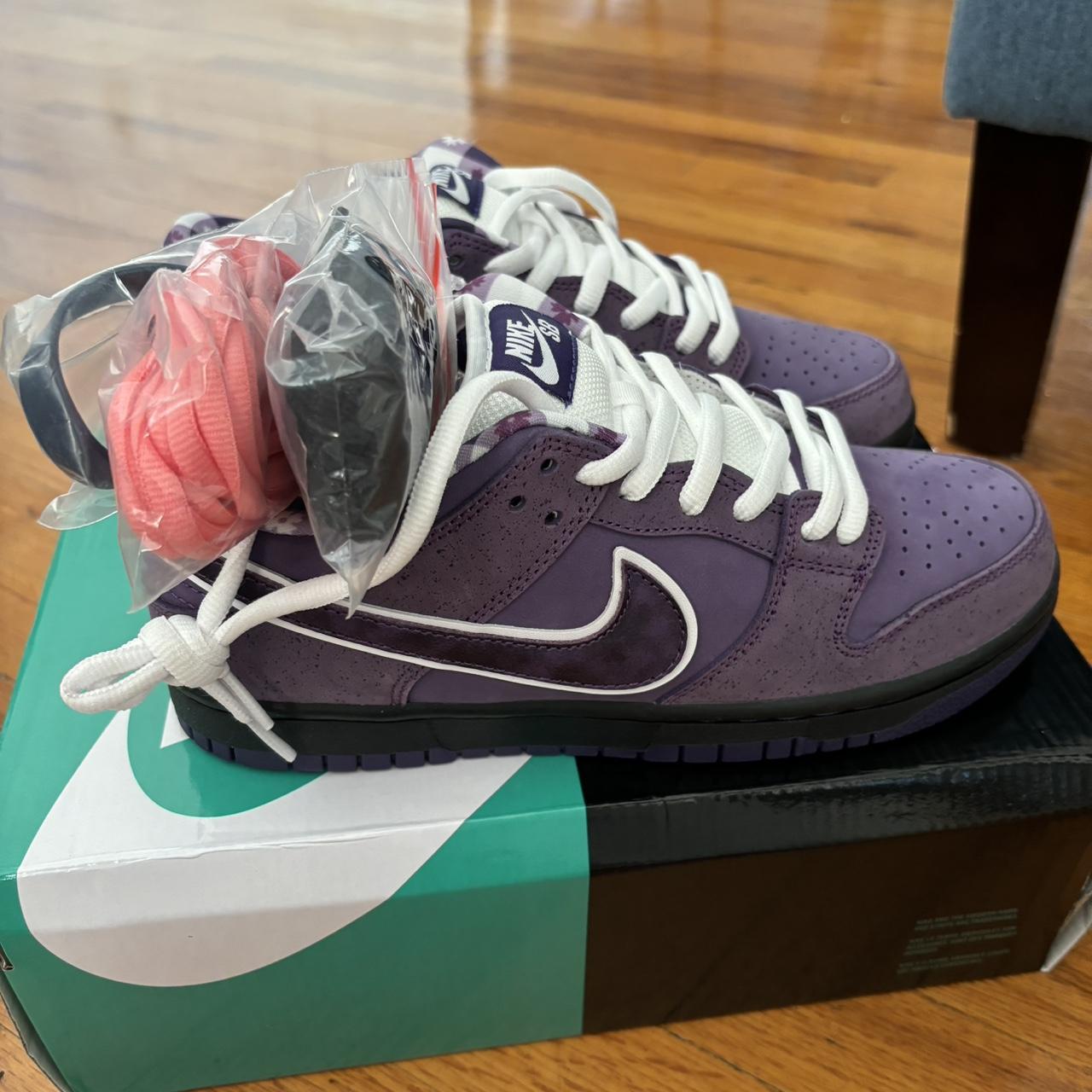 Purple lobster dunks Box ripped Sz 8 Not worn Depop