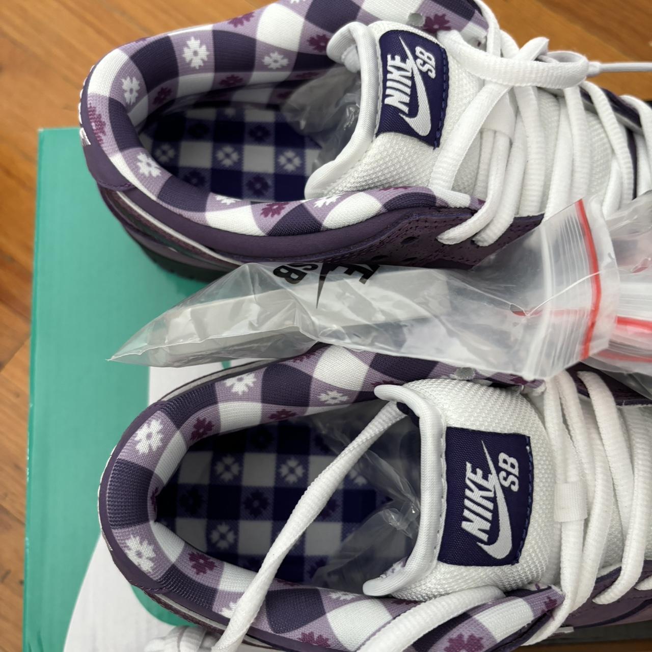 Purple lobster dunks Box ripped Sz 8 Not worn Depop