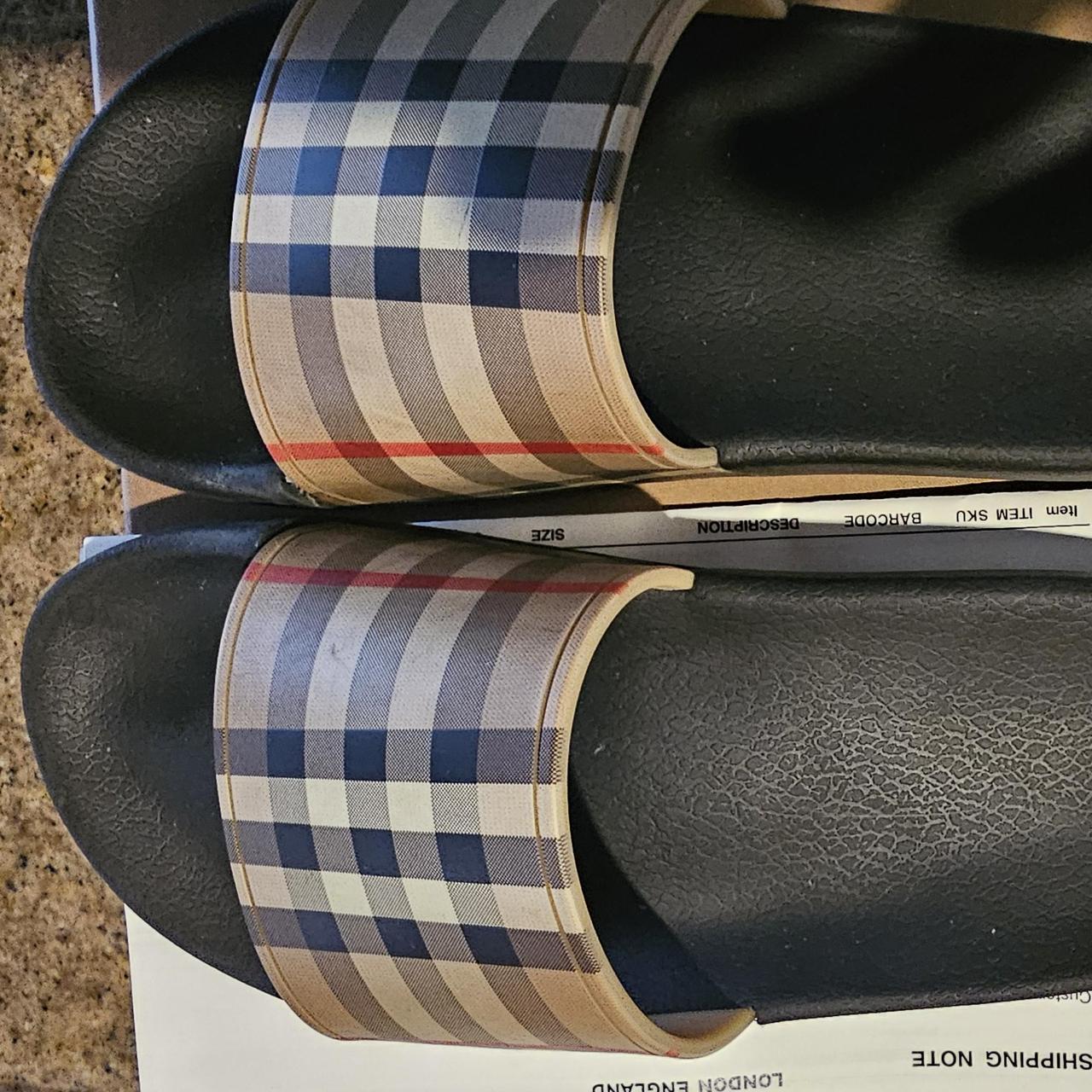 flip flops burberry