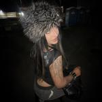 drowningmysorrowz's profile picture