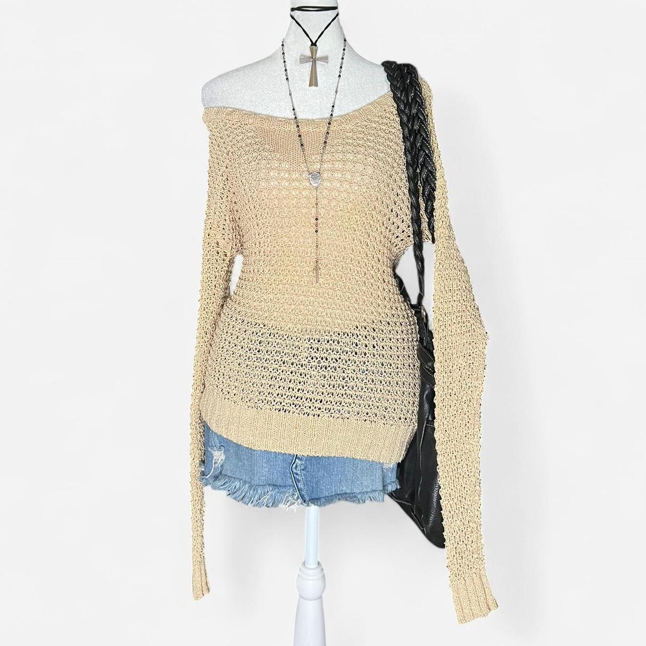 item listed by drowningmysorrowz