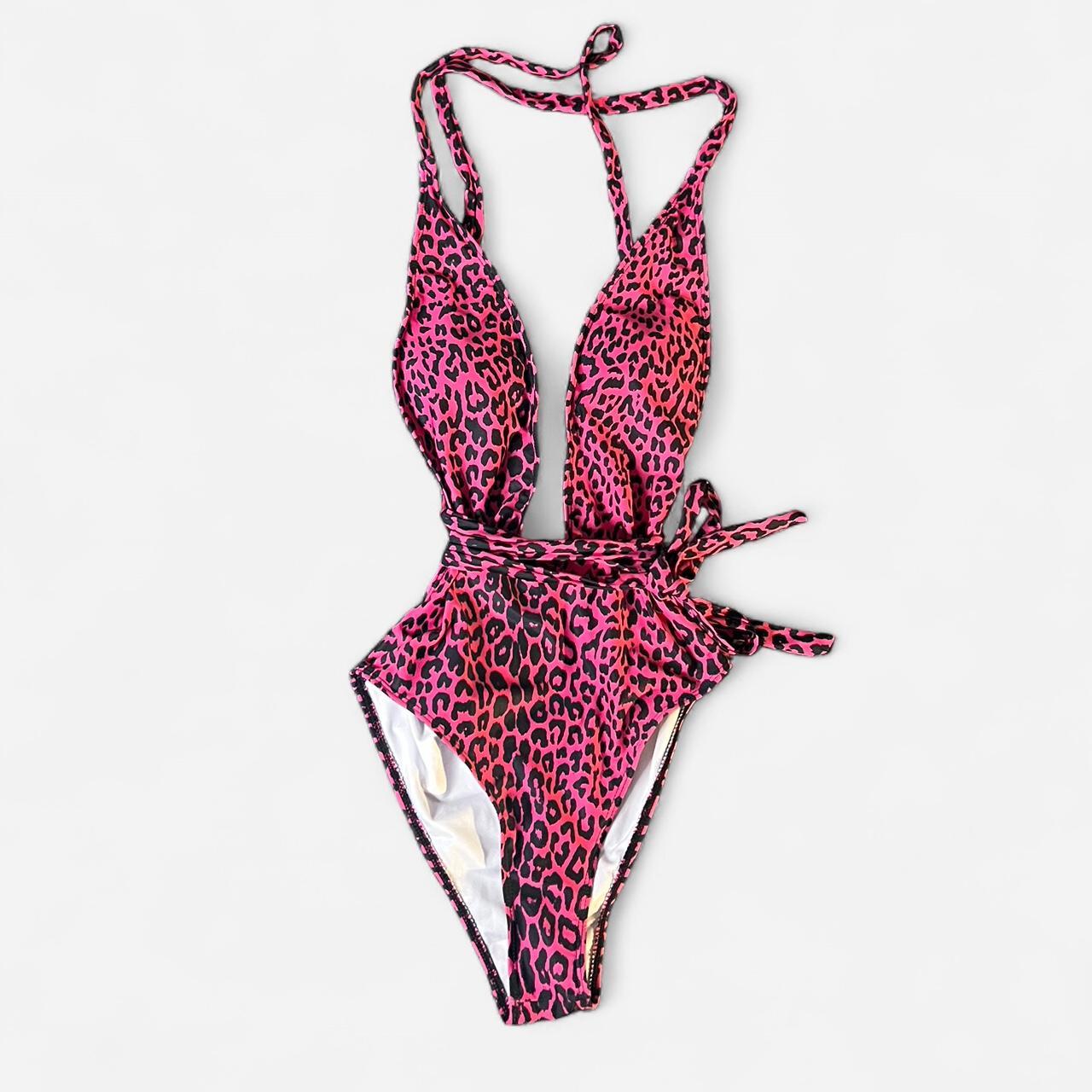 item listed by drowningmysorrowz