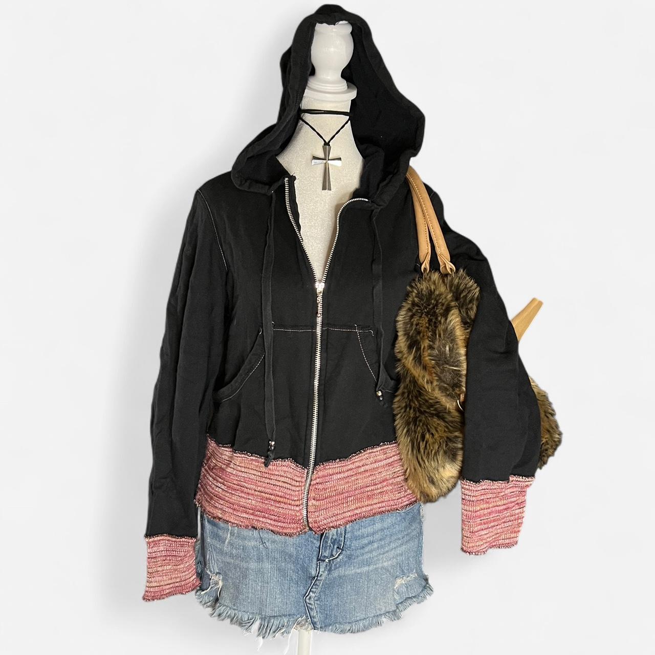 item listed by drowningmysorrowz