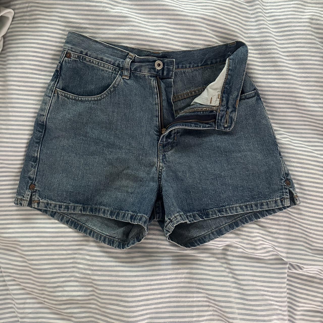 item listed by lucymarsh04