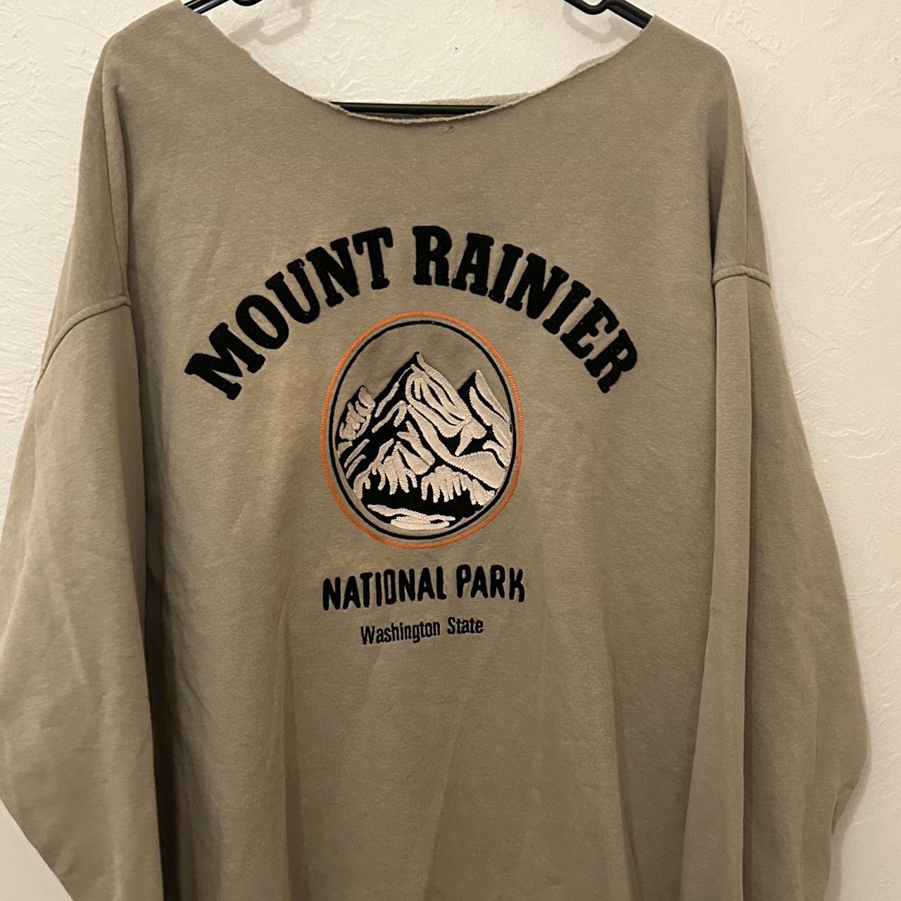 Woman s Oversized HM Mount Rainier National Park Depop woman-s-oversized-hm-mount-rainier-national-park-depop