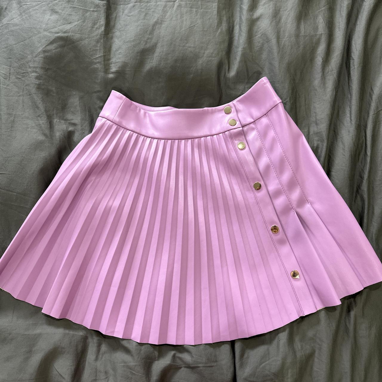 Pink pleated skirt with gold buttons ZARA Depop