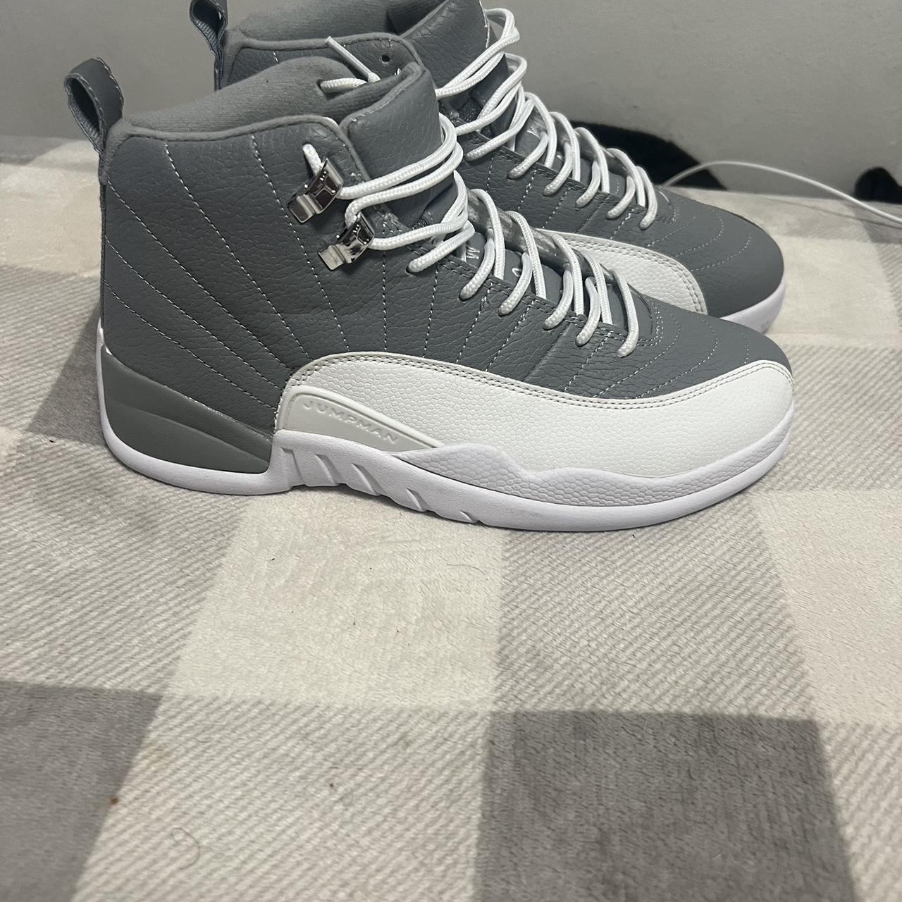 how to tell if jordan 12 are real