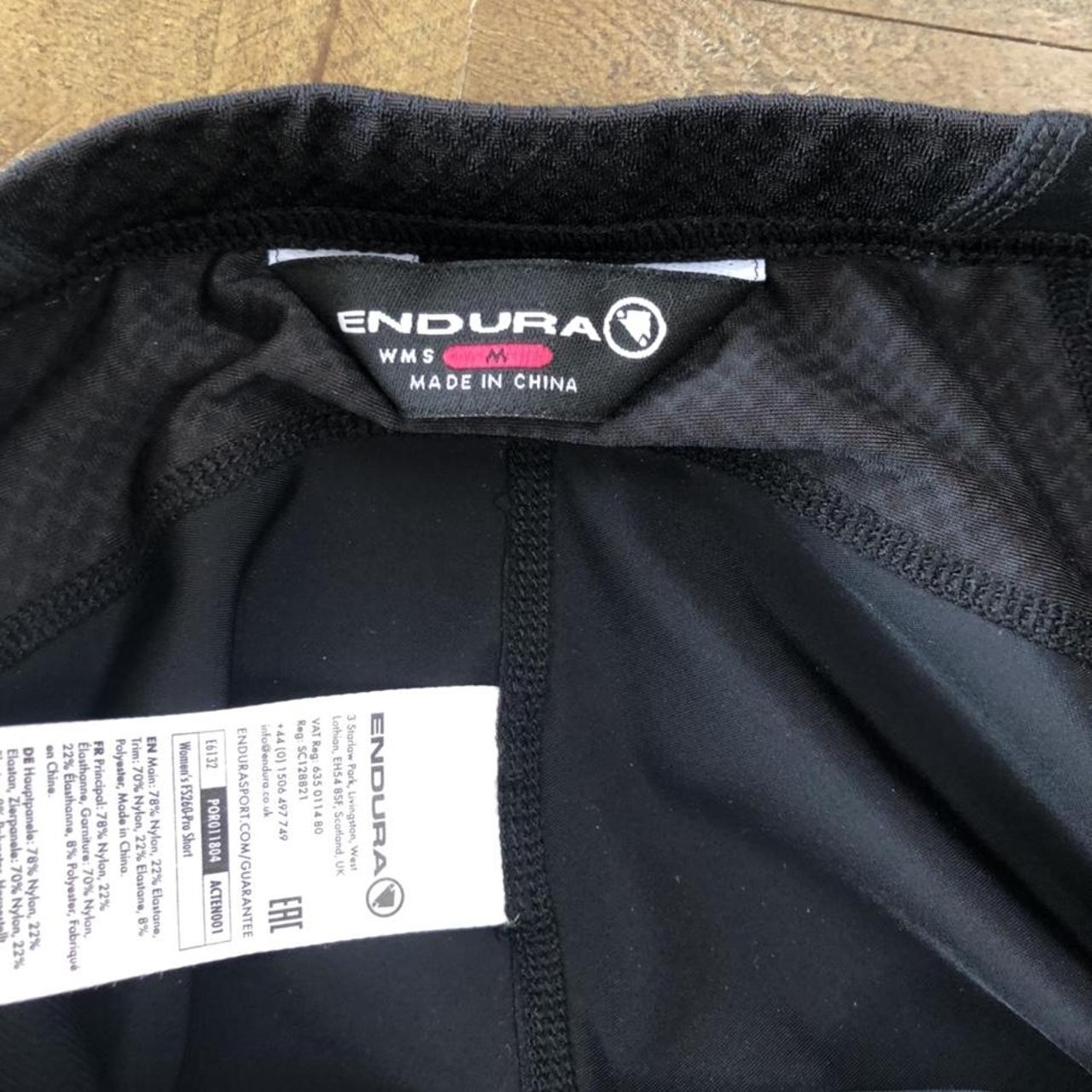 Endura cycling shorts with gel inserts womens Size... - Depop