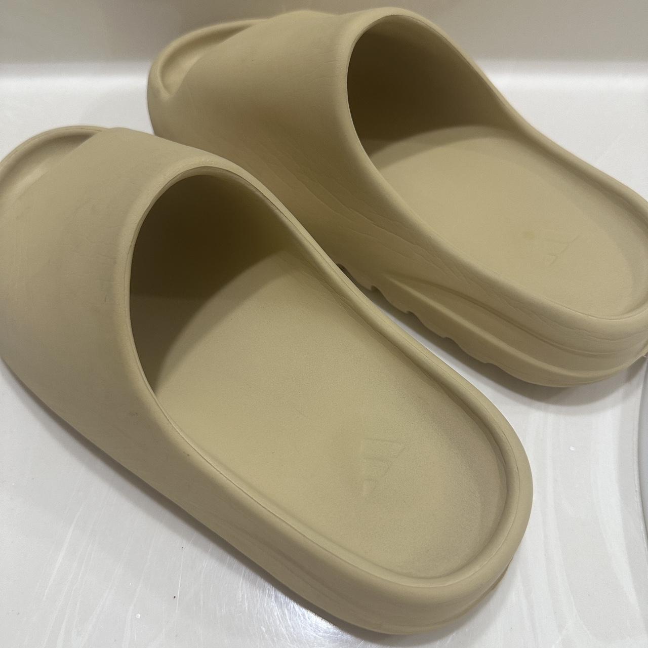 yeezy slides men 8