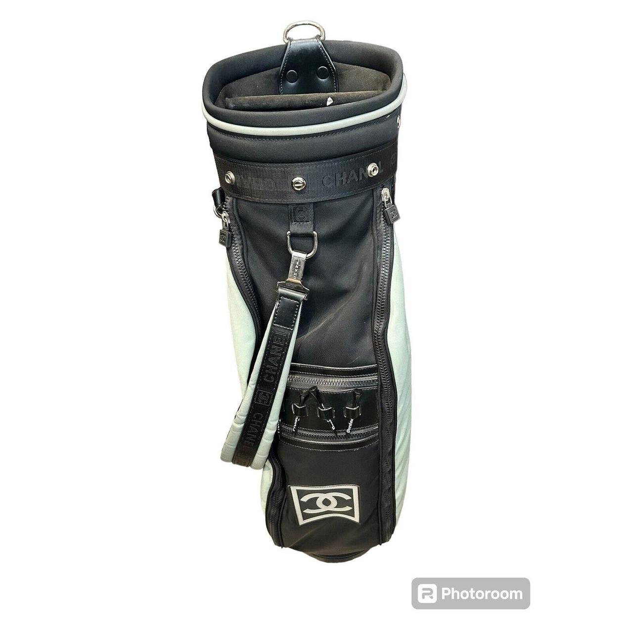 This is an authentic Chanel golf bag with a 6-way...