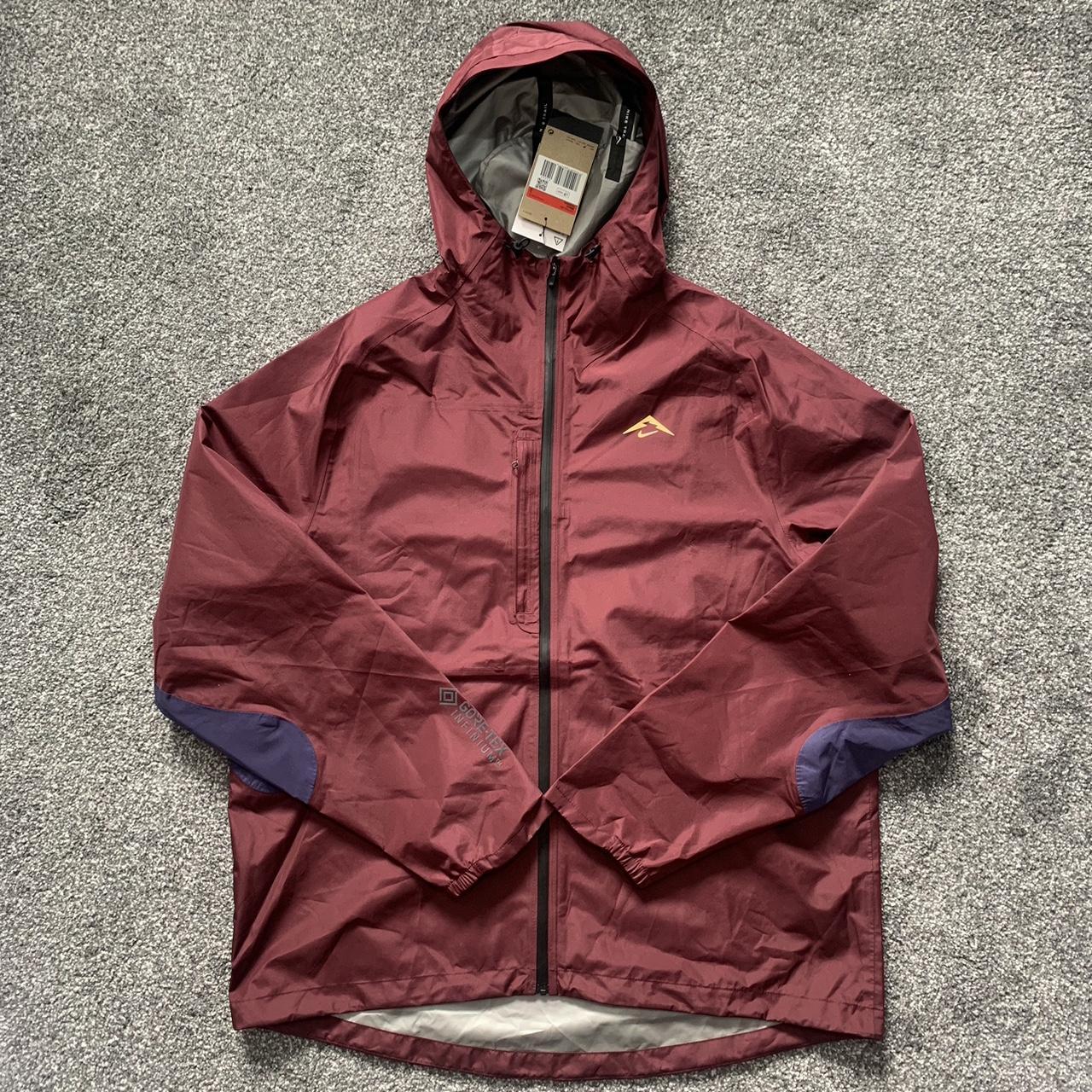 NIKE TRAIL COSMIC PEAKS GORE TEX INFINIUM JACKET