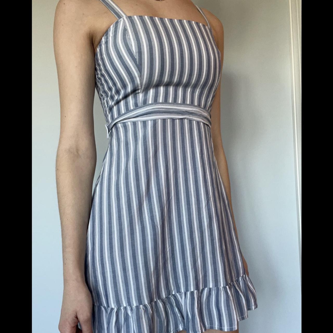 Hollister blue and white striped dress hotsell