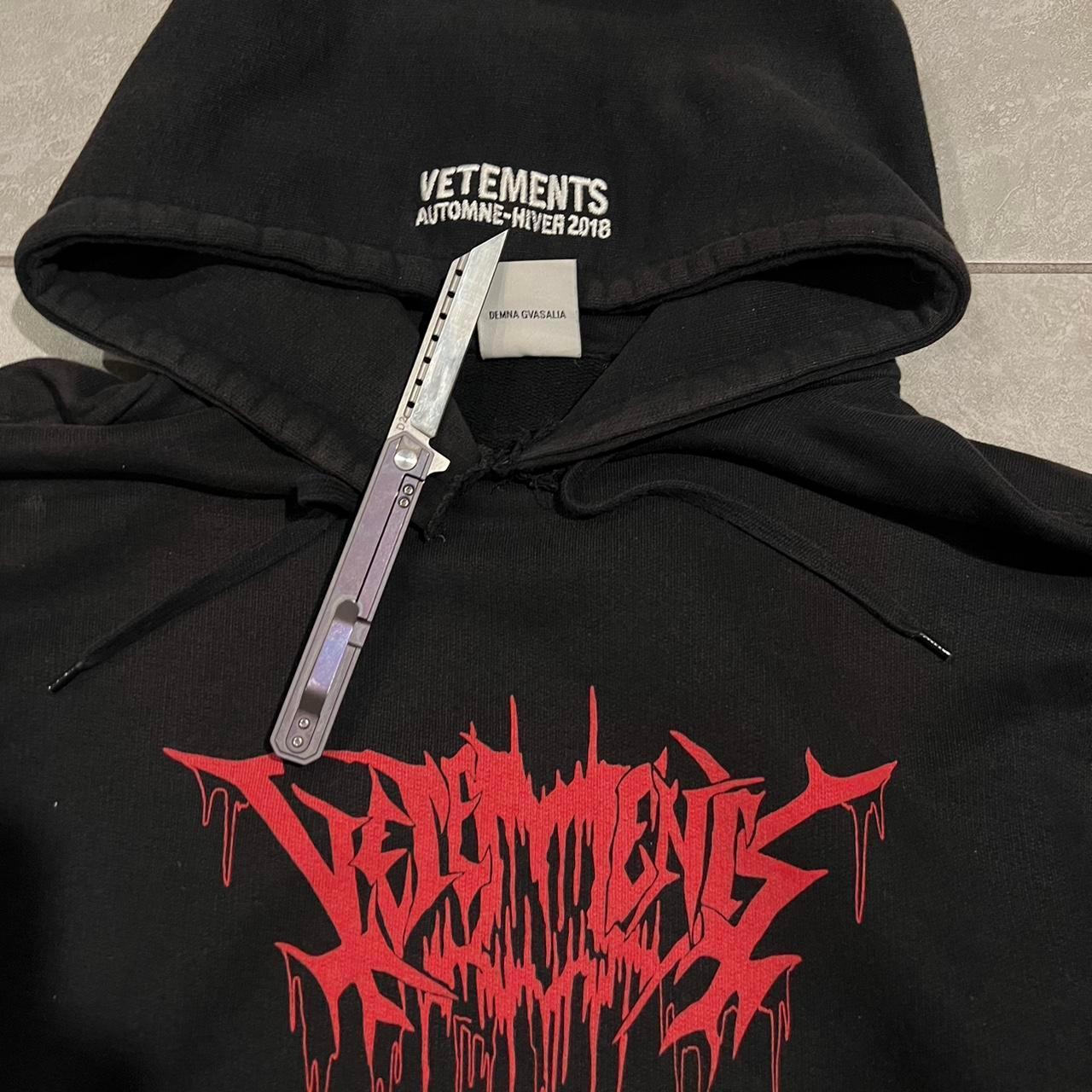 VETEMENTS 2018 METAL TOUR HOODIE XL sourced from