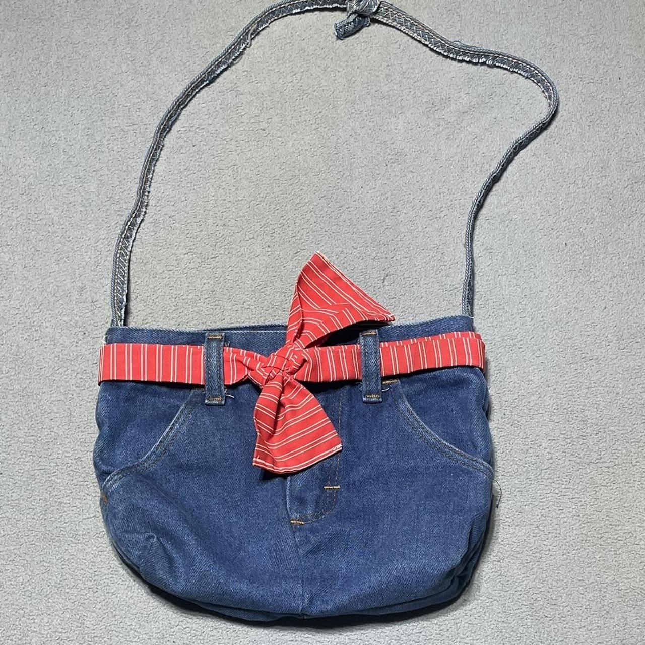 How to DIY Easy Handbag from Old Jeans