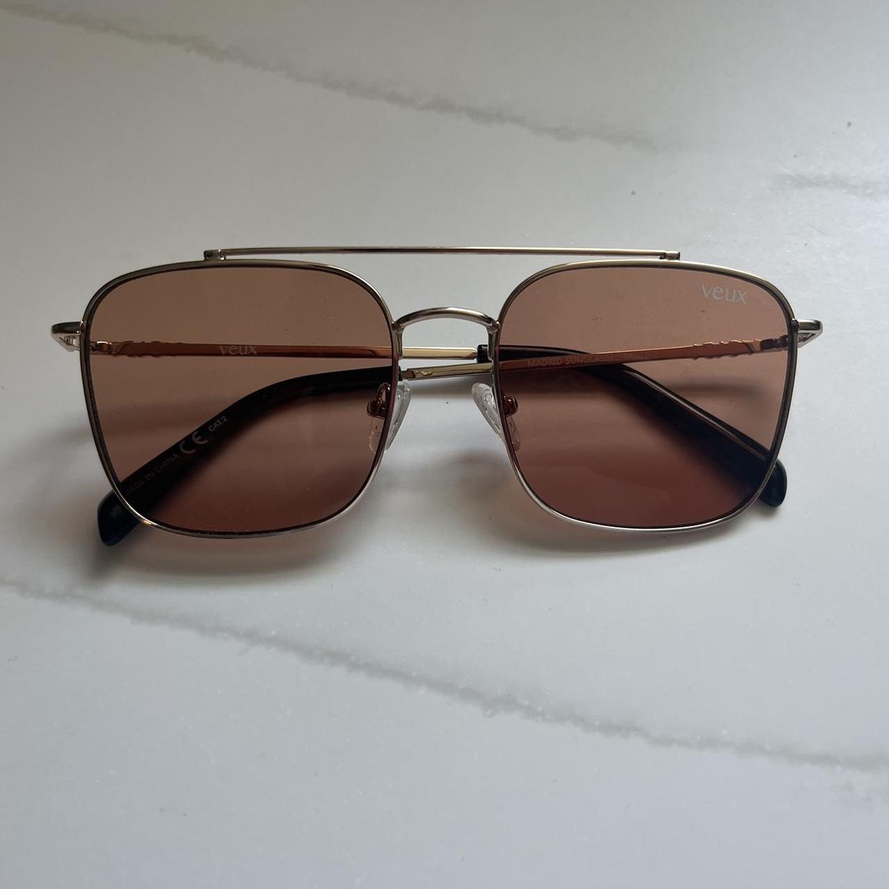 VEUX sunglasses