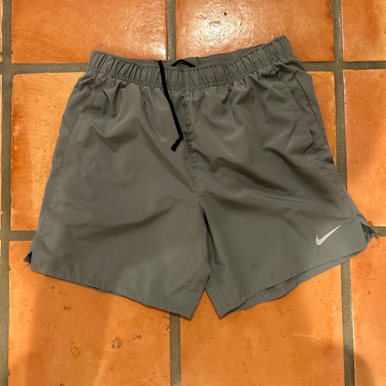 jd grey nike shorts