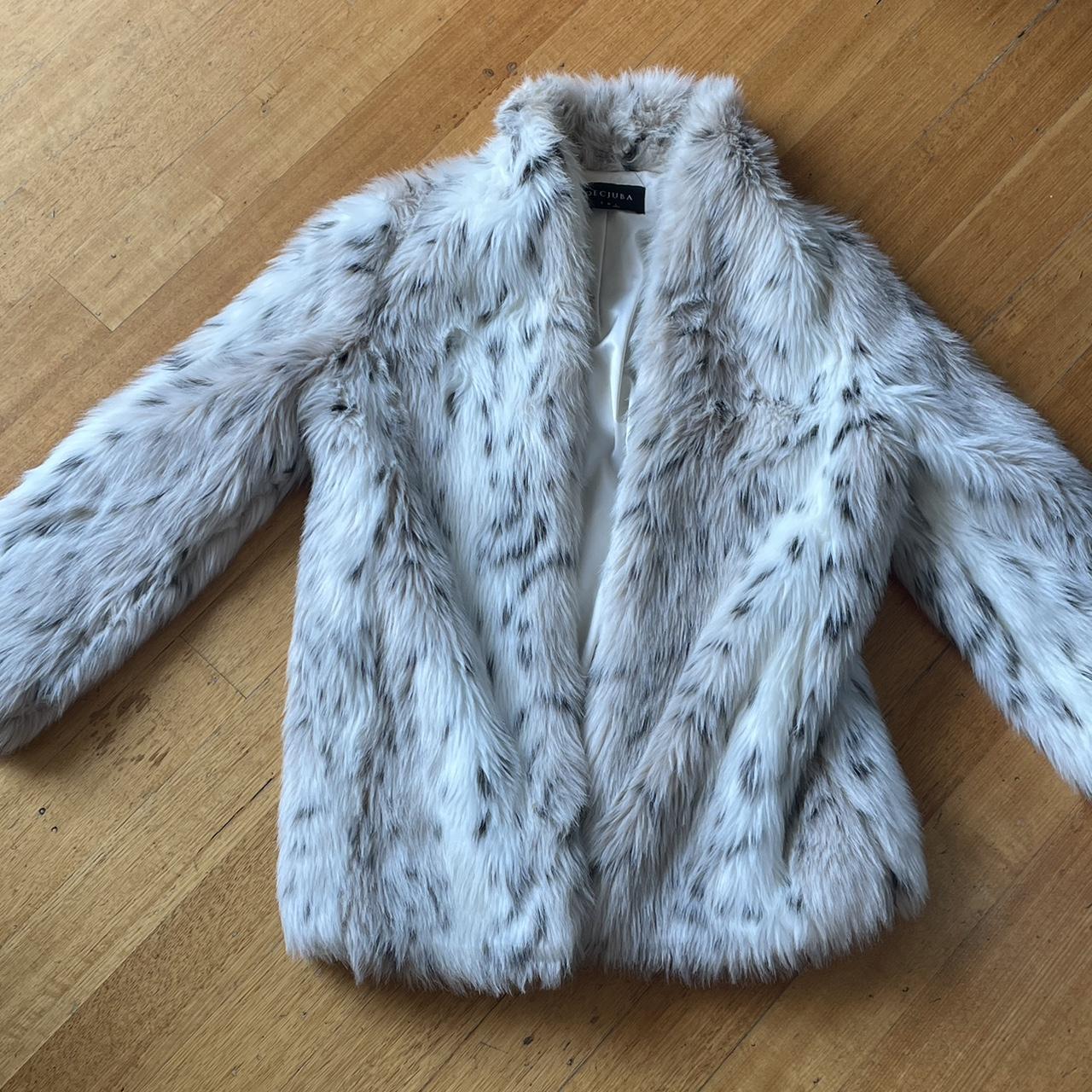 Snow leopard fo Originally $220 Depop