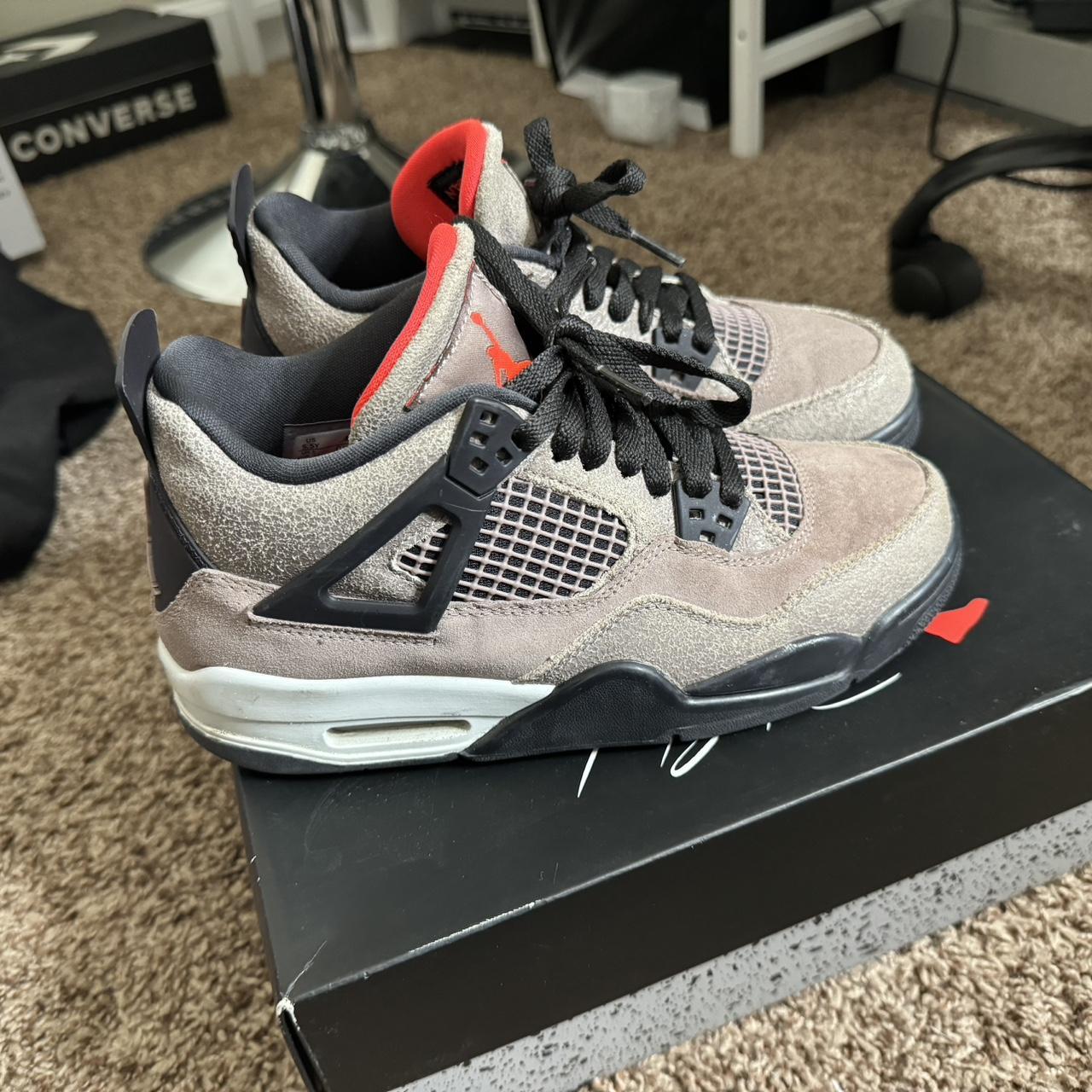 womens retro 4s