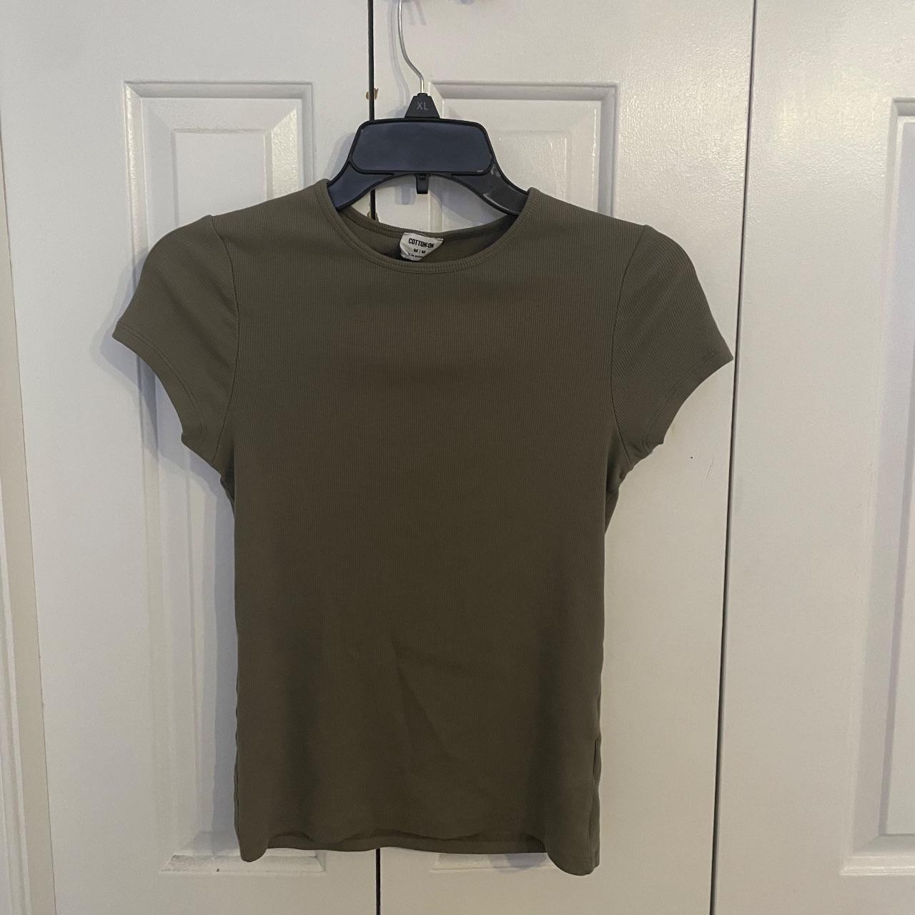 Cotton On T-Shirt ⭑never worn ⭑green - Depop