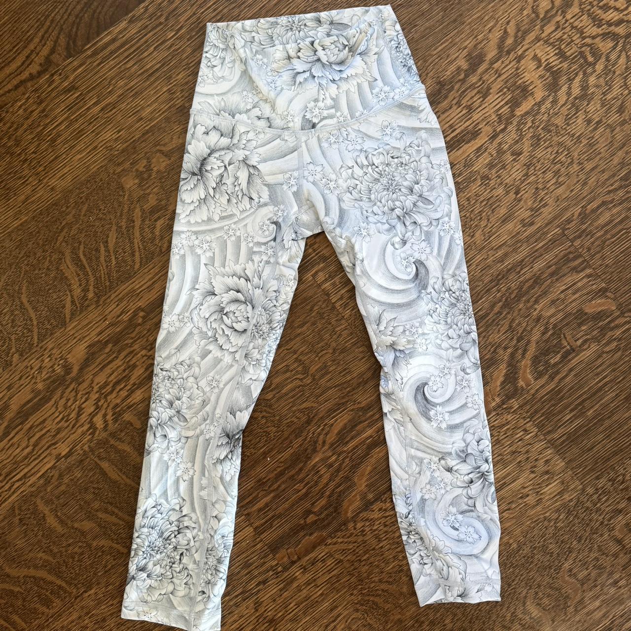 Lululemon Women's Leggings White/Grey – Patterned lulu