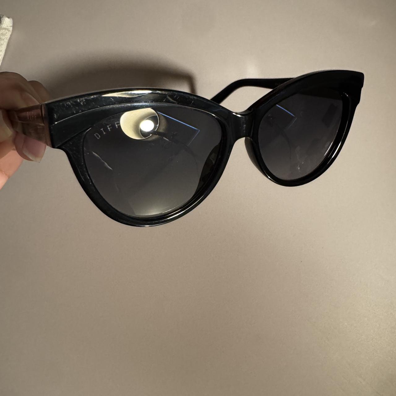 DIFF Women's Sunglasses - Black/Multi – Display u… - image 3