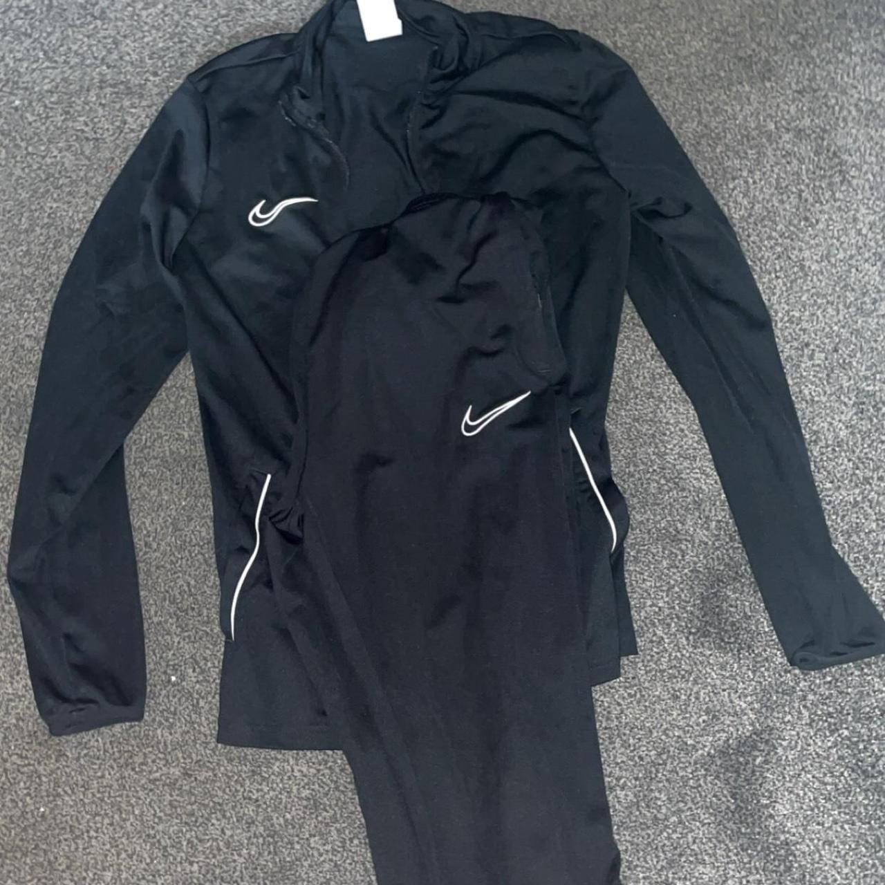 grey nike academy tracksuit