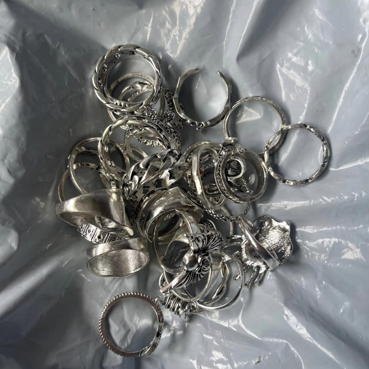 35 Random Vintage Rings Size For All Rings : Most... - Depop