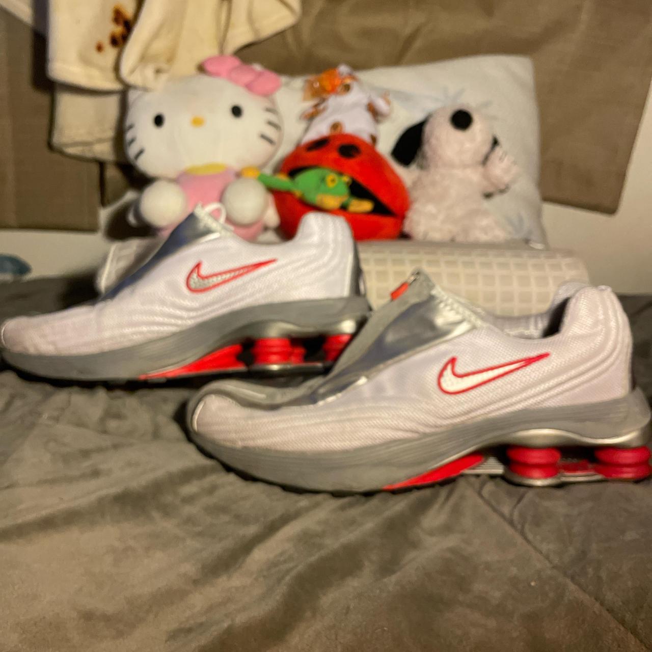 Vintage 2002 Nike Shox VINTAGE 2002 NIKE SHOX R4 Grey Red Running