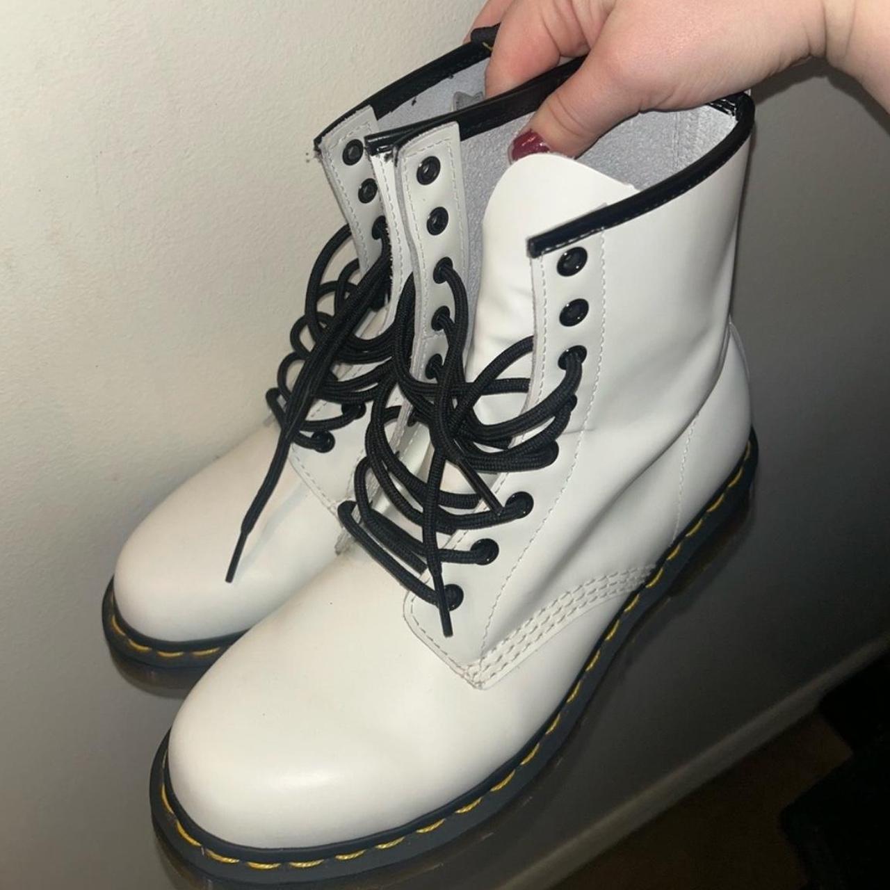 Dr Martens White size 9 womens-New high quality