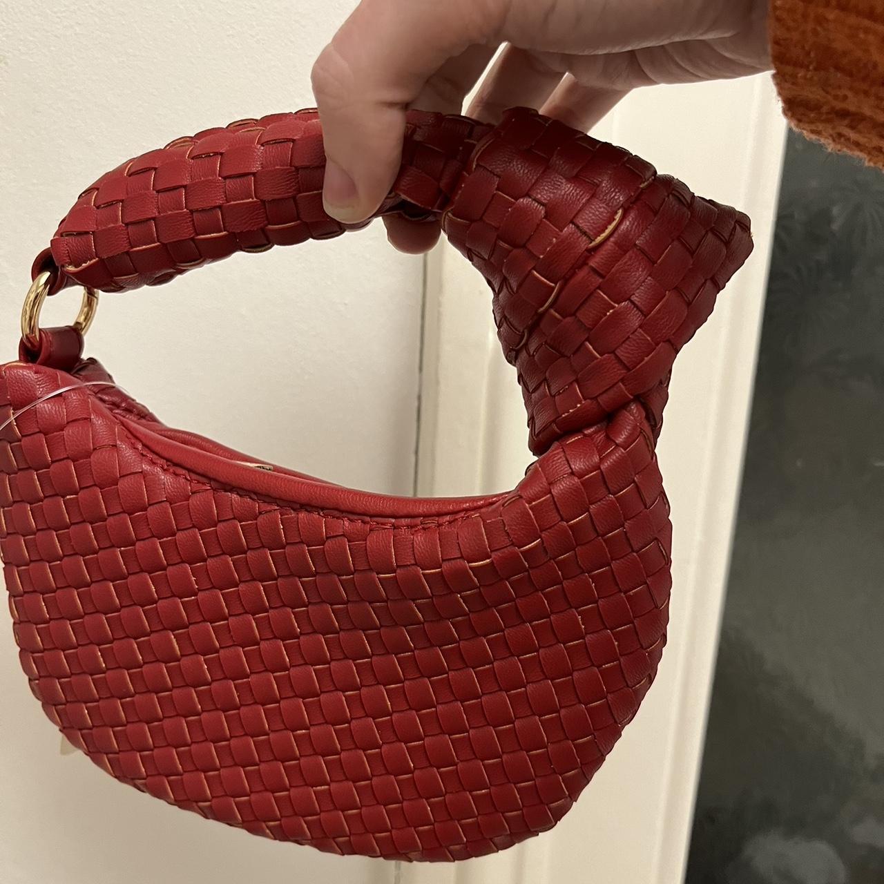 item listed by _lucynicholson