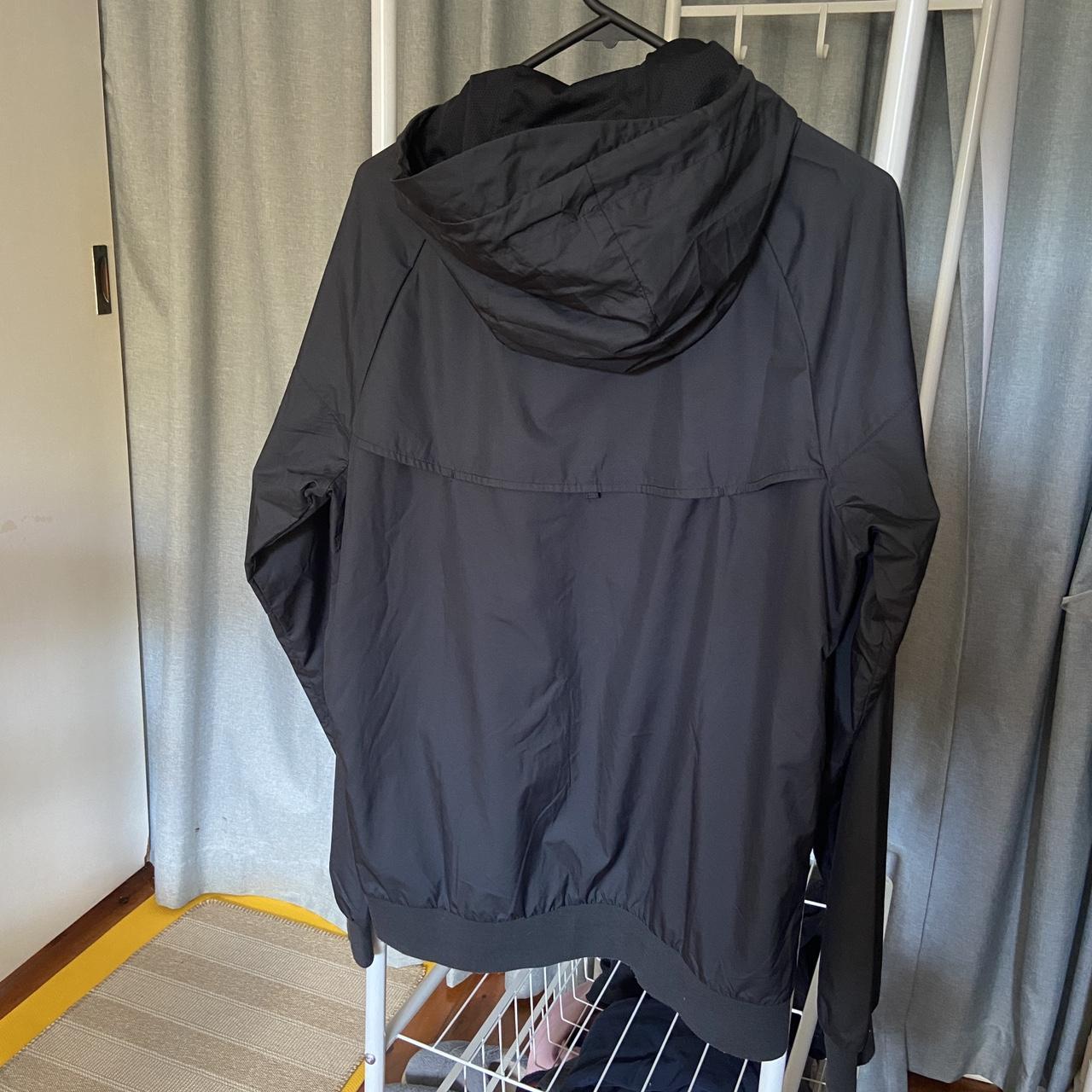 ナイキ☆超美品☆ QUILTED JACKET☆早い者勝ち☆即購入おっけ！！ Nike Windrunner Women's Loose UV Woven Full-Zip Jacket. Nike