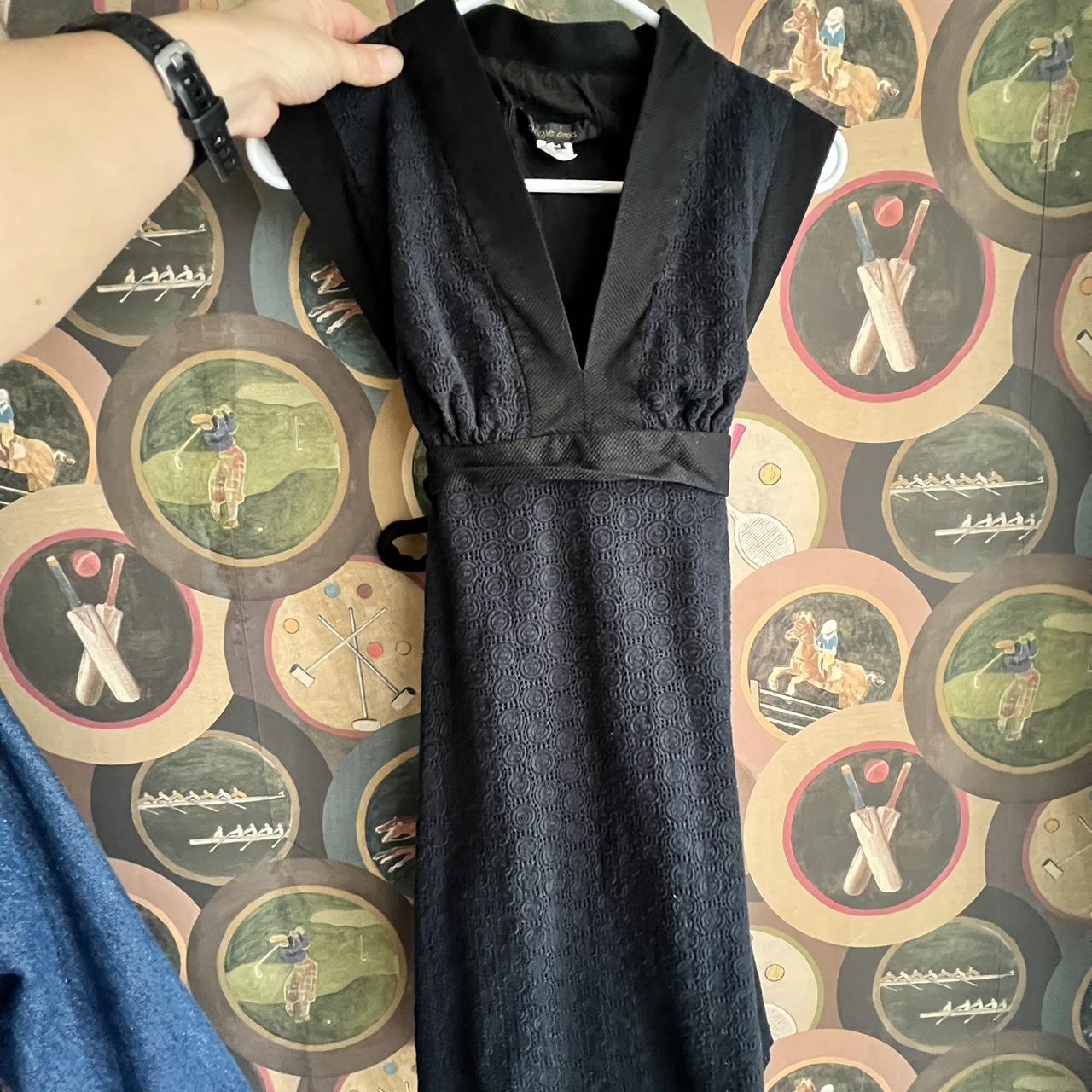 item listed by theonewhereyoubuyvintage