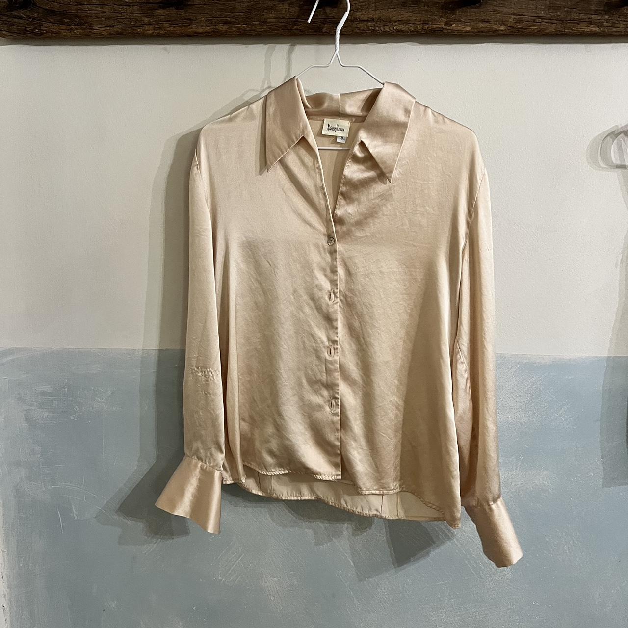 item listed by theonewhereyoubuyvintage